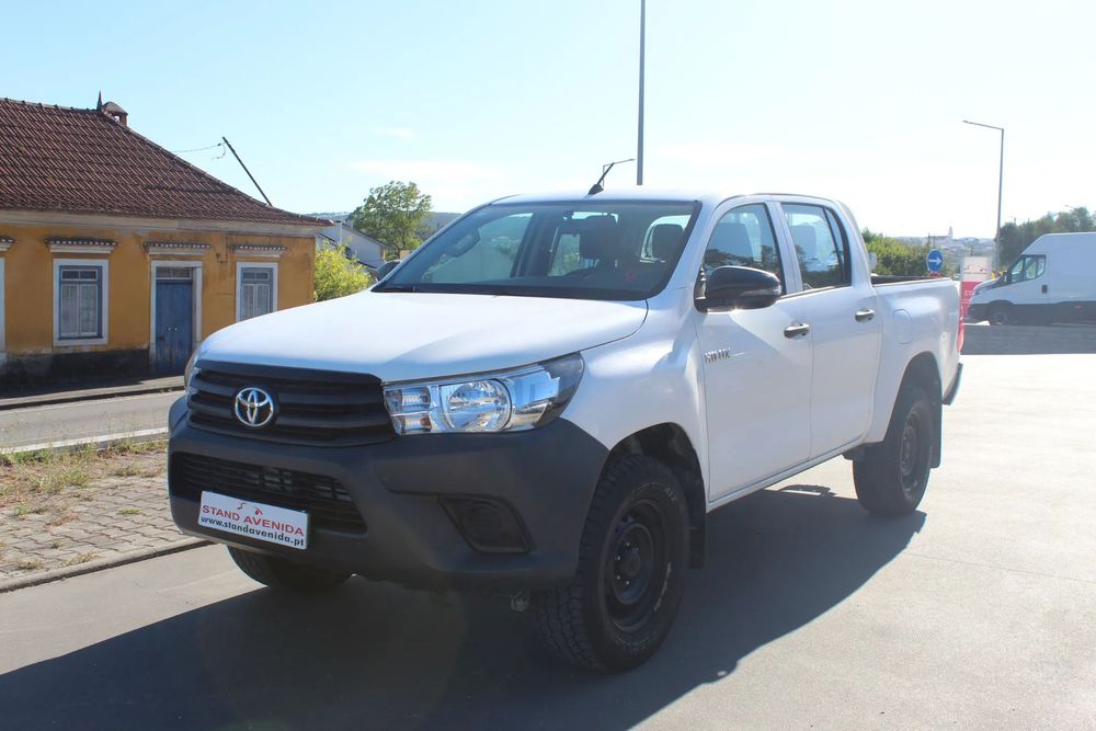 Toyota Hilux 2.4 D-4D 4WD CD CM