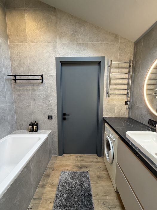 Будинок з ремонтом і меблями