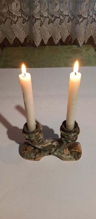 Piękny porcelanowy świecznik