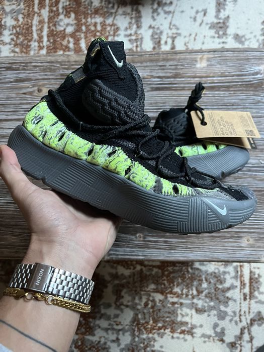 NIKE ISPA Sense Flyknit