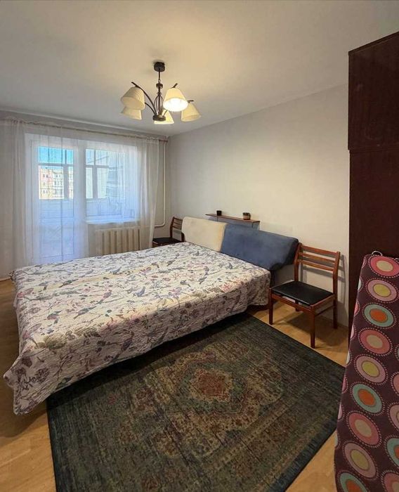 Здається 3-кімнатна квартира по пр. Героїв
