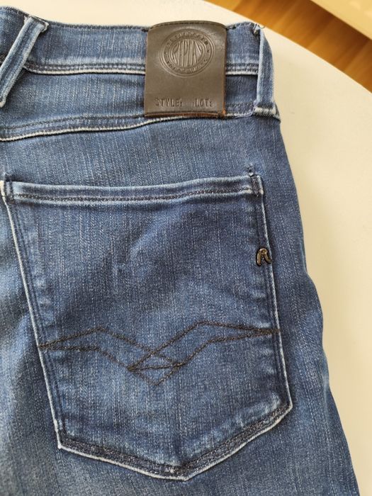 Sprzedam męskie spodnie Repley