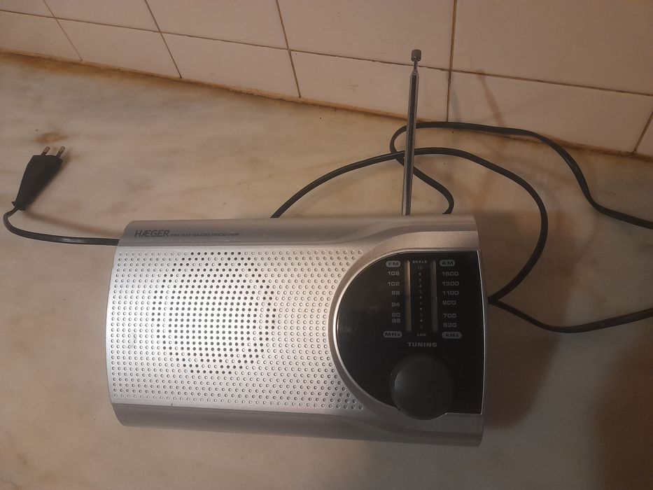 Rádio Portátil Haeger Am/Fm