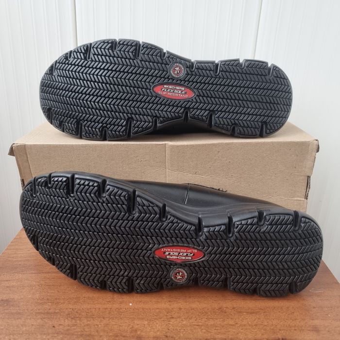 Сліпони Skechers. Оригінал. Шкіряні, легкі, м'які жіночі кросівки.