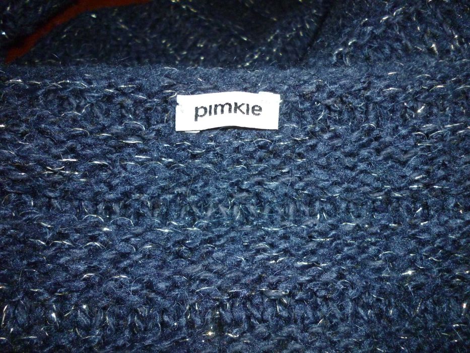 Продам теплые брендовые свитера в новом состоянии)))