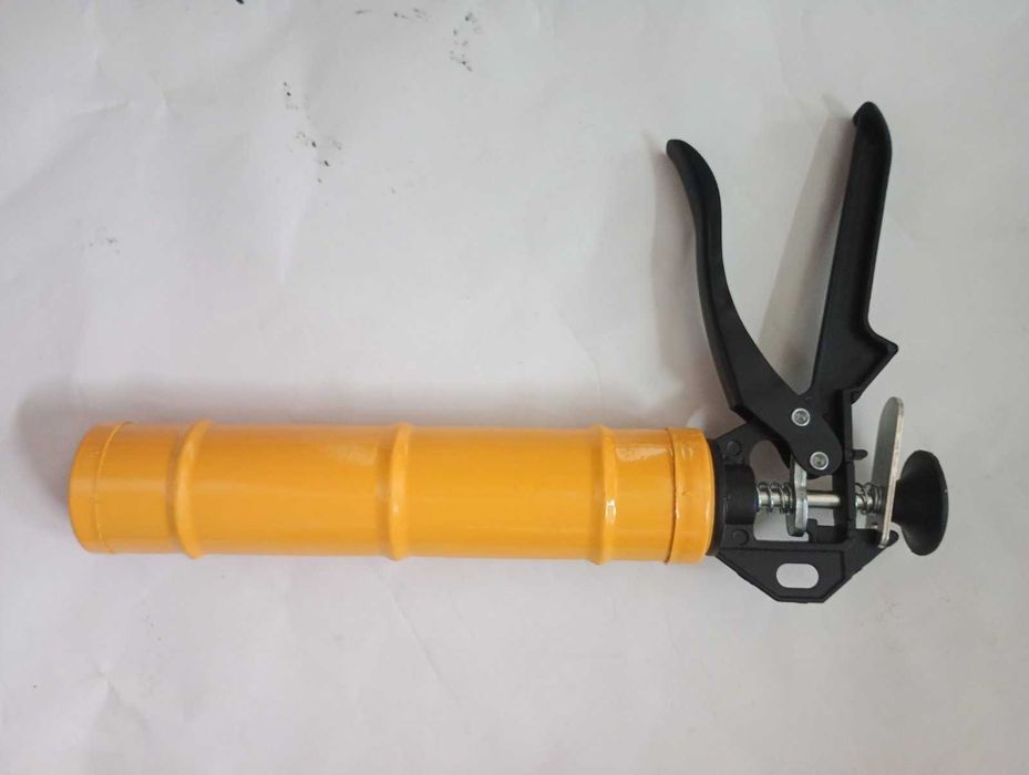 Пистолет для монтажной пены или герметика, новый, качественный