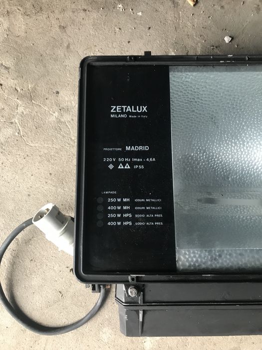 Lampa przemysłowa Zetalux Milano 400 W