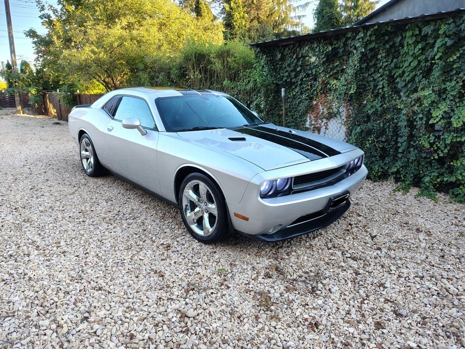 Zarejestrowany Dodge challenger 3.6 V6 2012r przebieg 115tys km. Możliwa zamiana na tańsze