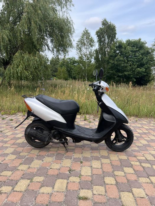 Продам скутер сузукі летс 2