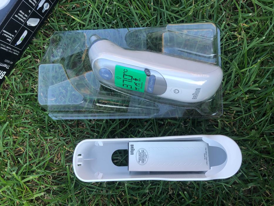 termometr Braun ThermoScan7 z technologią Age Precision model IRT 6520