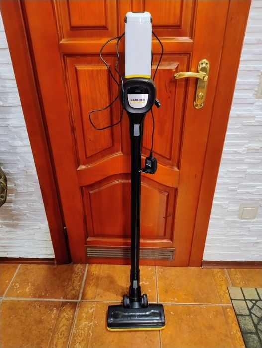 Пылесос Karcher vc4 premium( можно по запчастям)
