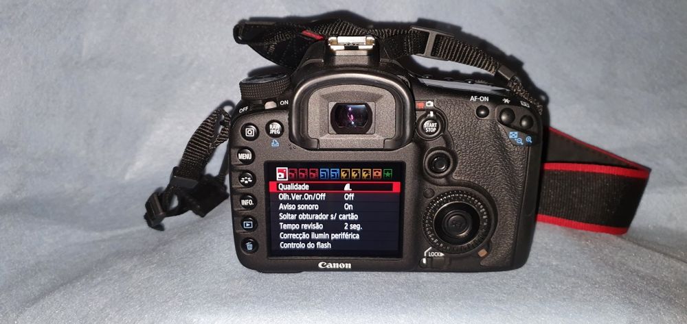 Canon EOS 7D Ver2 + extras com apenas 4580 disparos