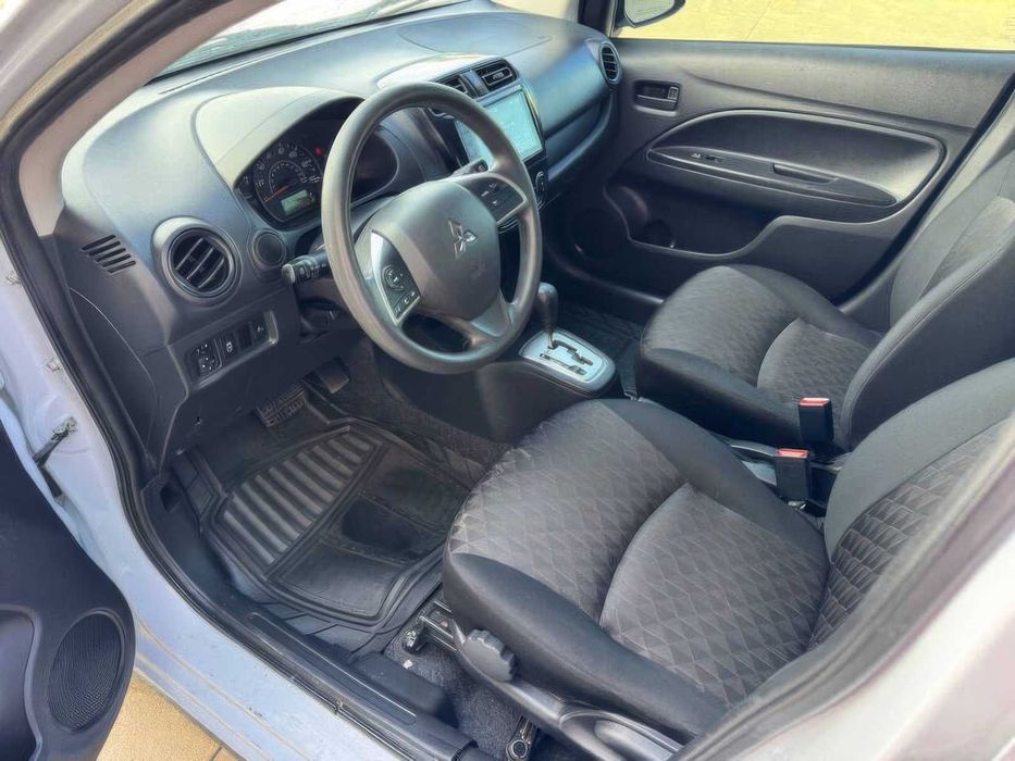 Mitsubishi Mirage ES      2021