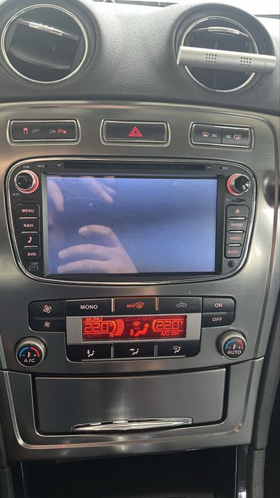 Ford Mondeo Titanium  — Muito material novo —