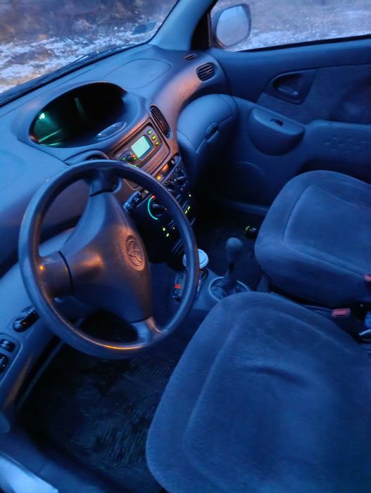 Toyota Yaris Verso 1.3