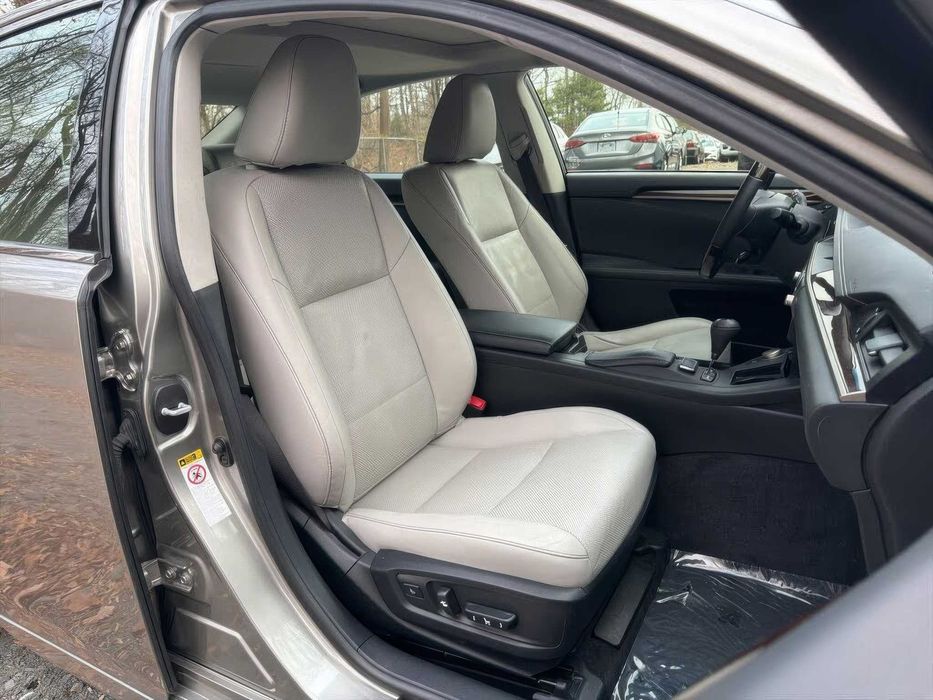 Lexus ES 350      2015