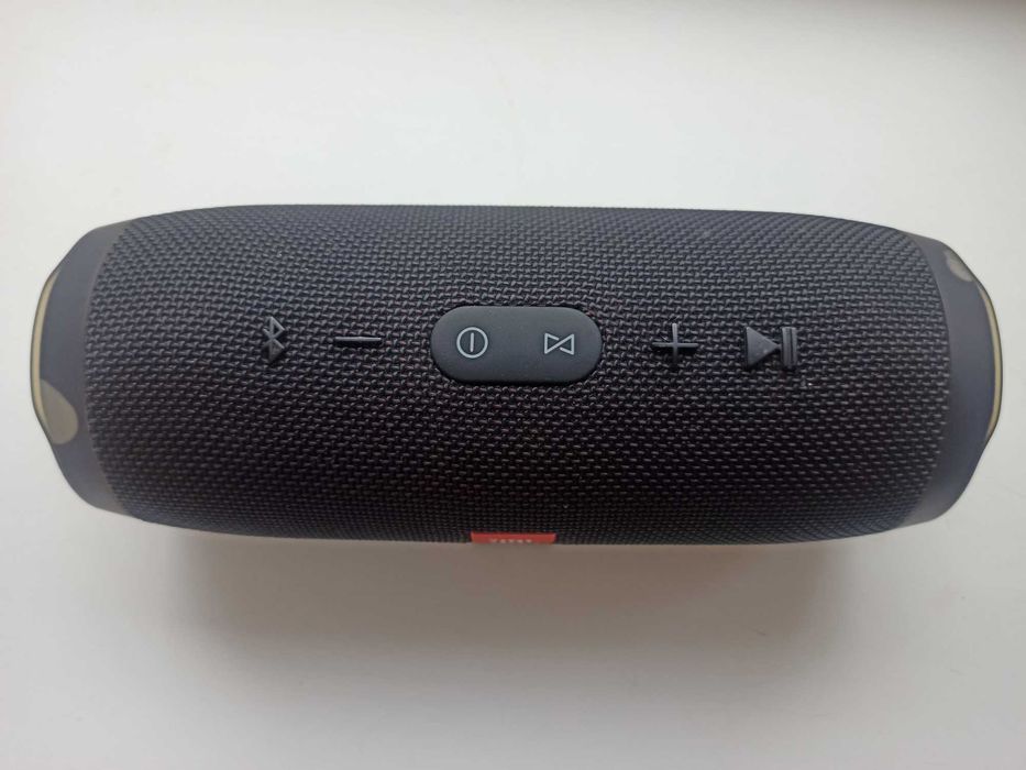 Портативная блютуз колонка JBL Charge 3 с USB,SD,FM (20 ватт черная ...