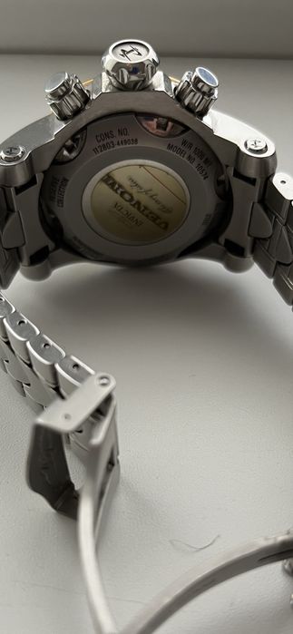 Часы  Invicta VENOM  model  10574