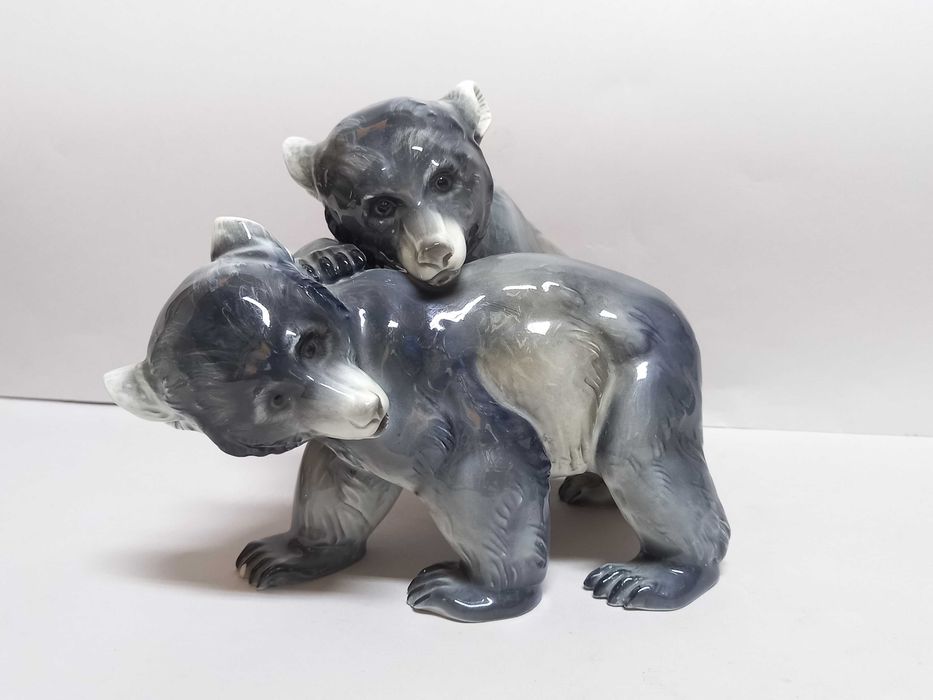 Bawiące się niedźwiedzie, figura, Rosenthal proj. Gustav Oppel