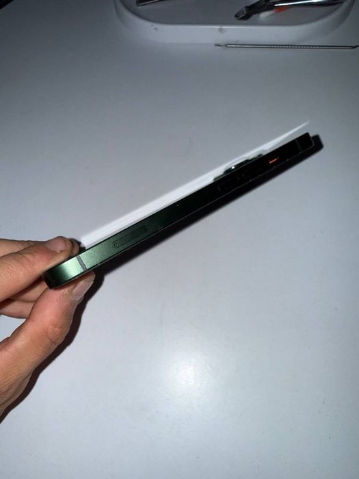 Продам apple iPhone 13