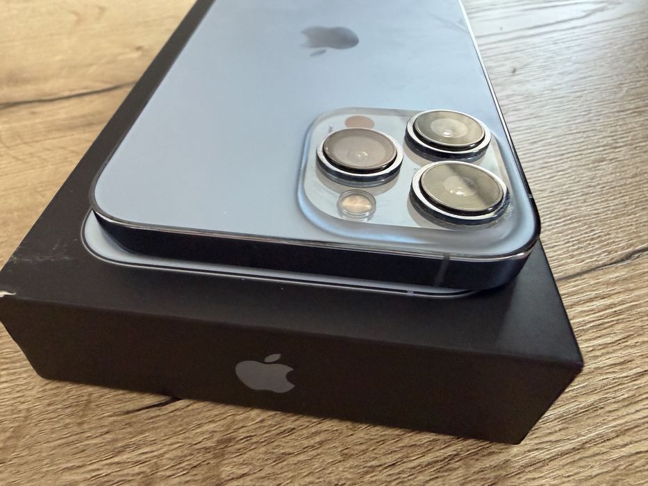 iPhone 13 Pro Max 256GB в цвете Sierra Blue