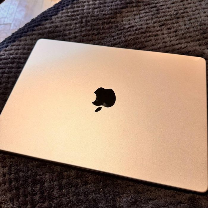 Ноутбук Apple MacBook M1 Pro 32 gb A2442/комплект.