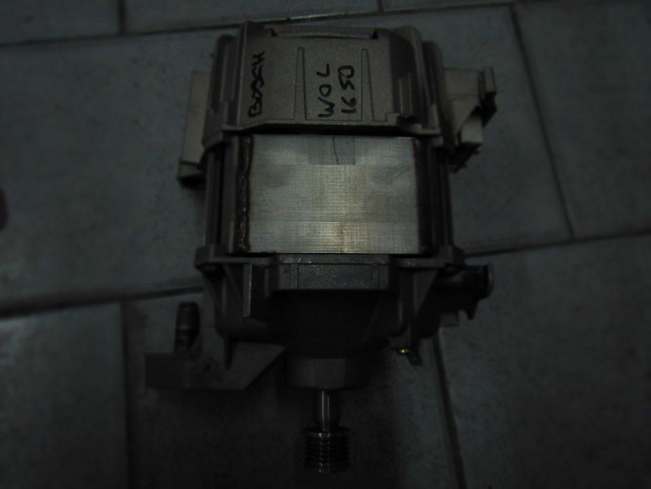 Двигателоь мотор стиральной машины Bosch WOL 1650: 550 грн. - Аксесуари ...