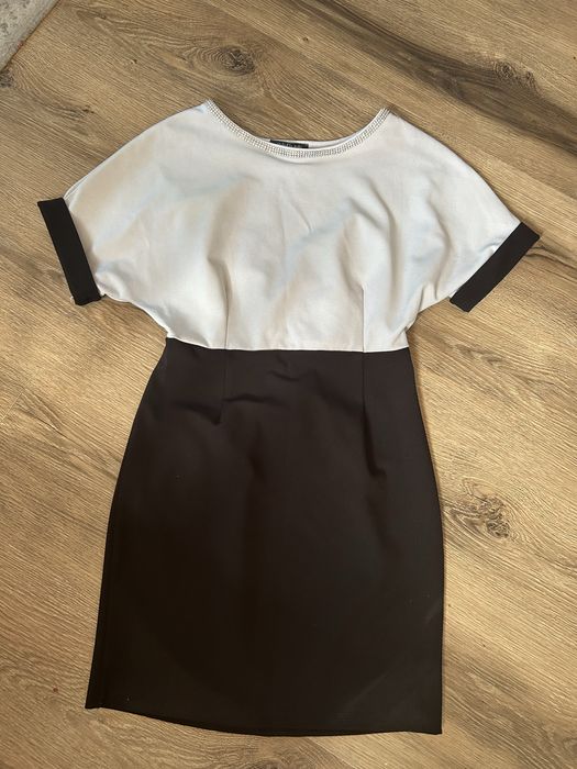 Sukienka elegancka