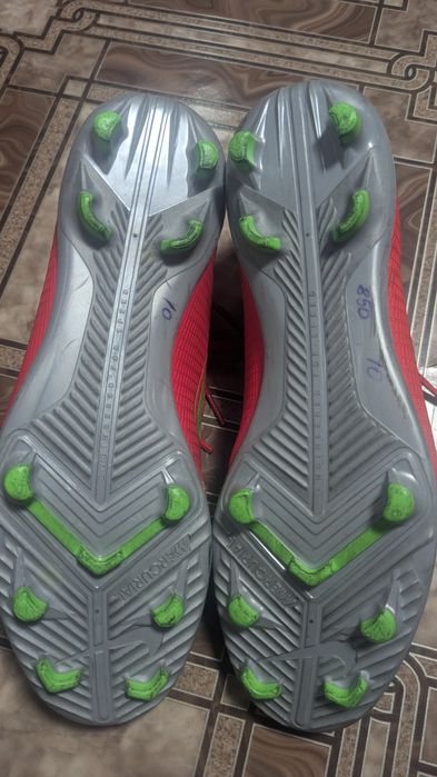 Nike футбольные копы