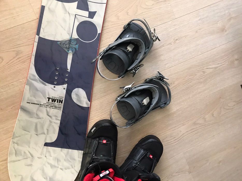 Сноуборд Yes Typo 162см, шолом, крепи Ride LS, snowboard, bindings