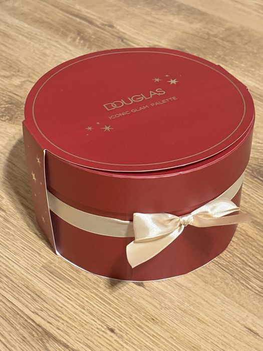 Pudełko  glam palette douglas