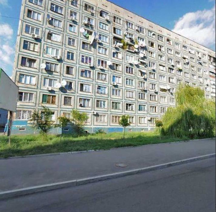 Продам 2к. квартиру по вул. Антоновича,10