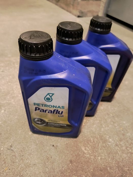 PETRONAS Paraflu UP 1L - koncentrat do chłodnic czerwony