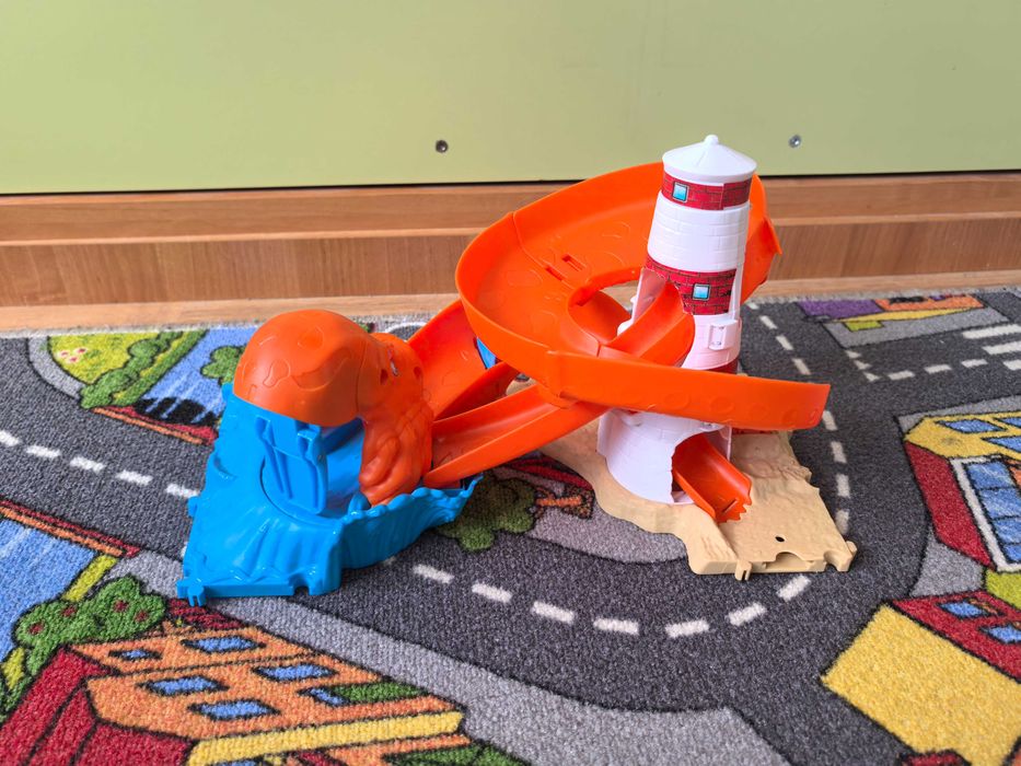Hot Wheels Ośmiornica (Octo Attack) – używana, sprawna, stan dobry