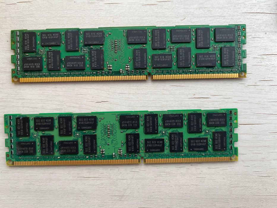 Модуль пам`яті Samsung DDR3 4GB 1333MHz PC3-10600R ECC 2R ДДР3 4ГБ