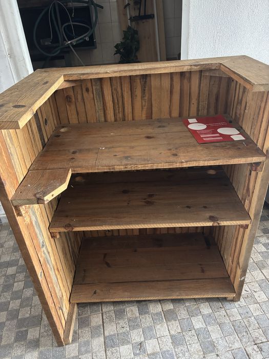 Balcao/Rececao em Madeira massiça