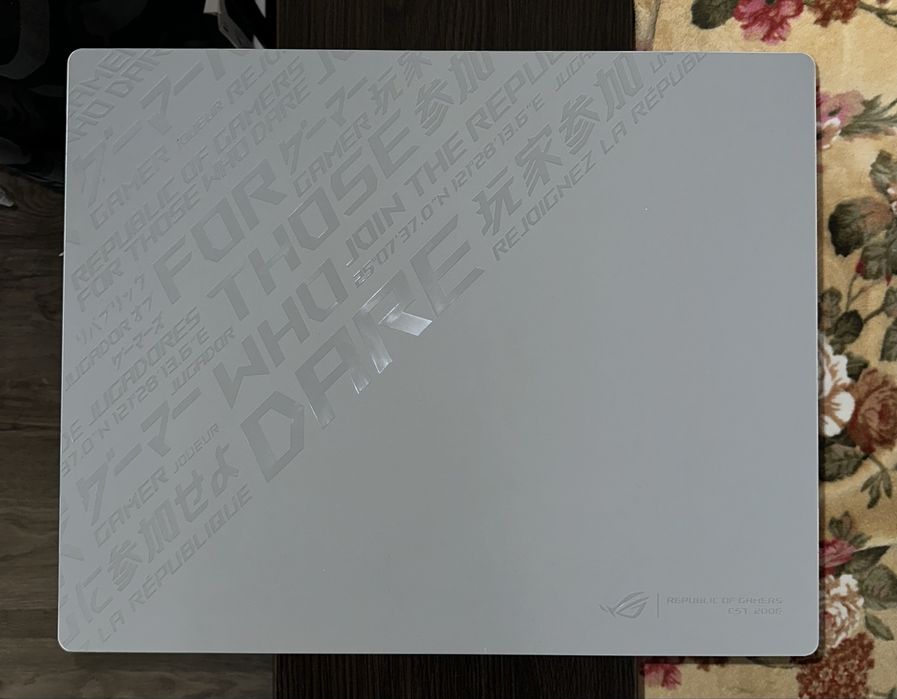 Стеклянный ковер для мыши  ASUS ROG moonstone