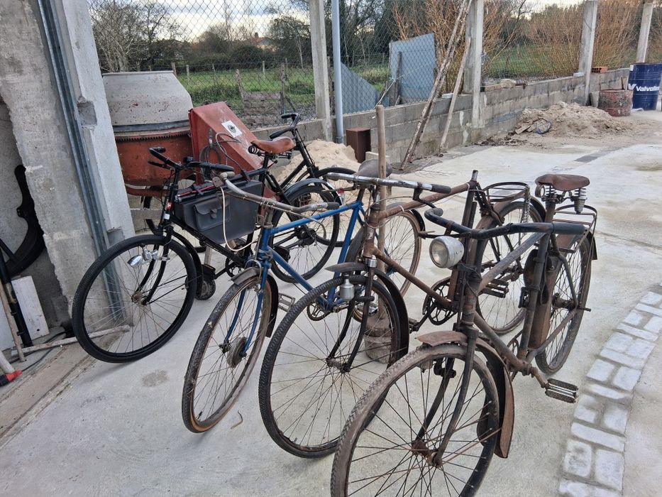 Bicicleta Raleigh e outras. Vindas do estrangeiro.