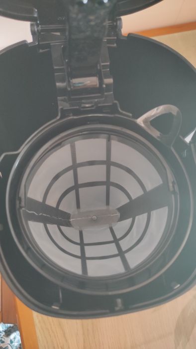 Máquina de café kubo de pó usada poucas vezes