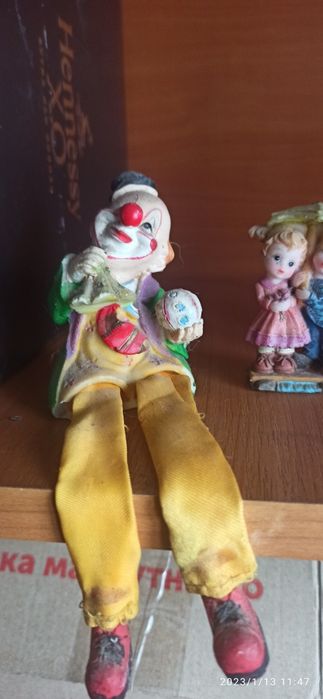 Сувениры разные.