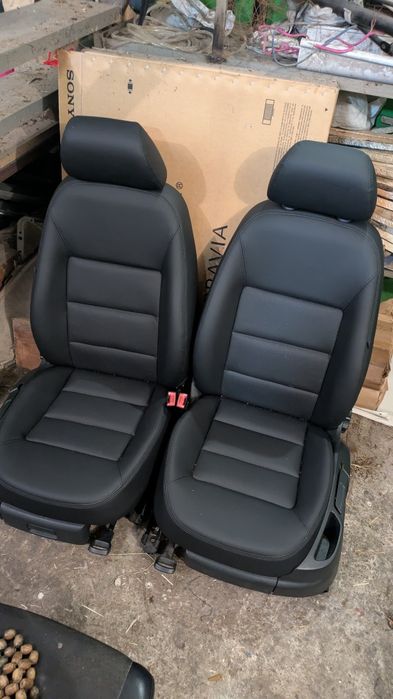 Продам сидіння Шкода Октавія А5 фольсваген гольф універсал ліфтбек