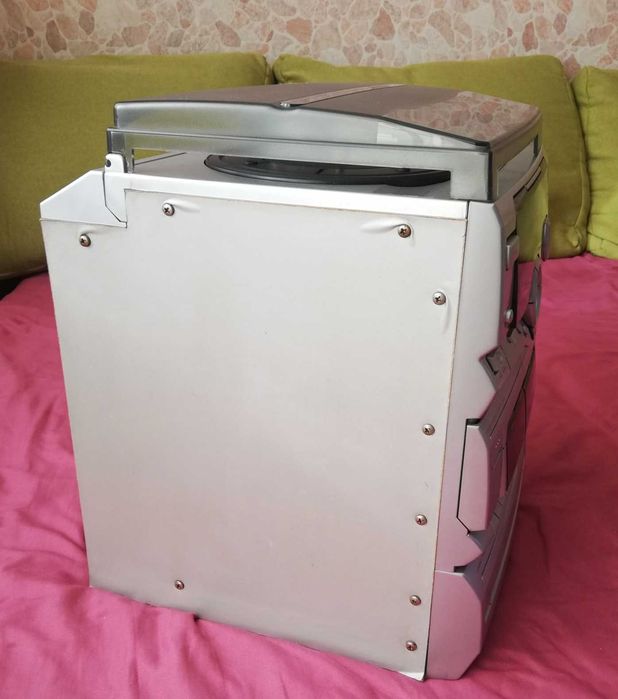 wieża Soundmaster z odtwarzaczem płyt winylowych MCD 5020 MP3 03/2006