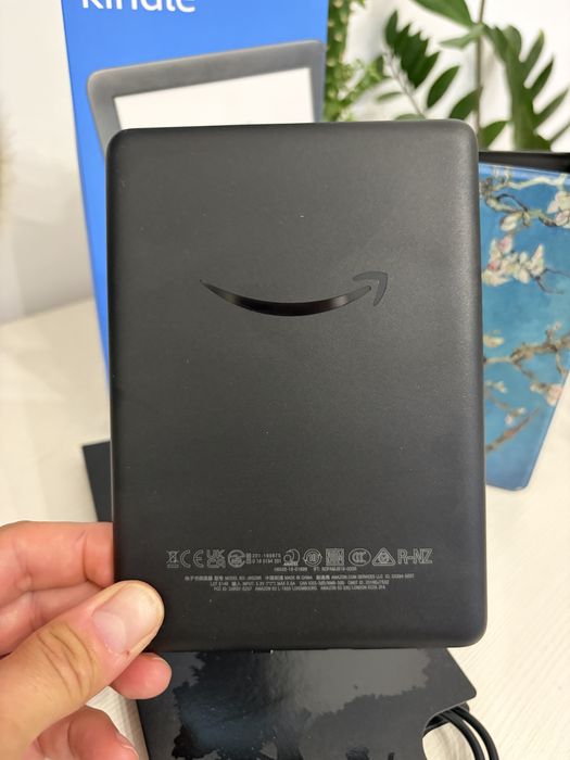Kindle (10th Generation) | Stan Idealny + Etui