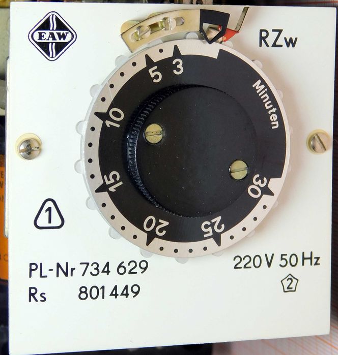 Przekaźnik czasowy 220V 50Hz 3min - 30min RZw EAW [K31]