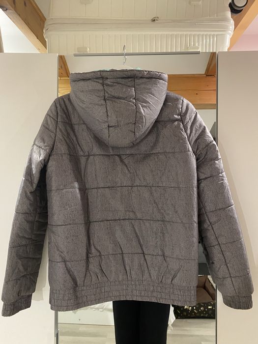 Lekka kurtka z kapturem