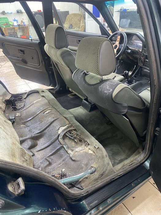 Bmw e30 2.0 m20 320i без торга!!