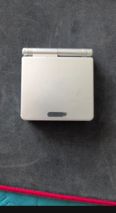 Nintendo Game Boy Advance SP, вживана, з грою Спайдермен