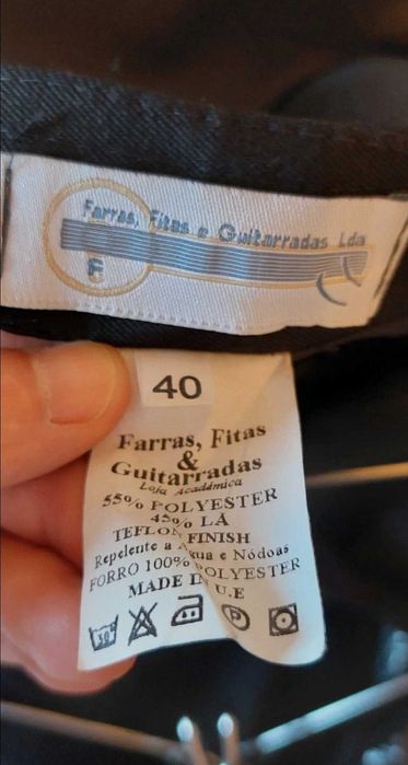 Traje académico Universidade de Aveiro como novo