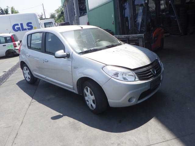 Разборка RENAULT SANDERO 07-13 Запчасти Рено Сандеро Авторазборка