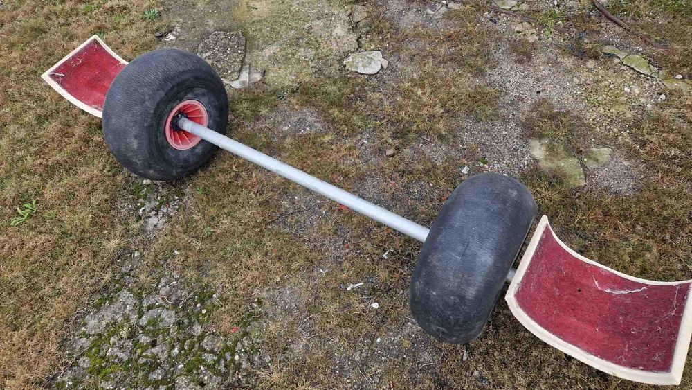 Wózek slipowy typu Eurotrax do katamaranu